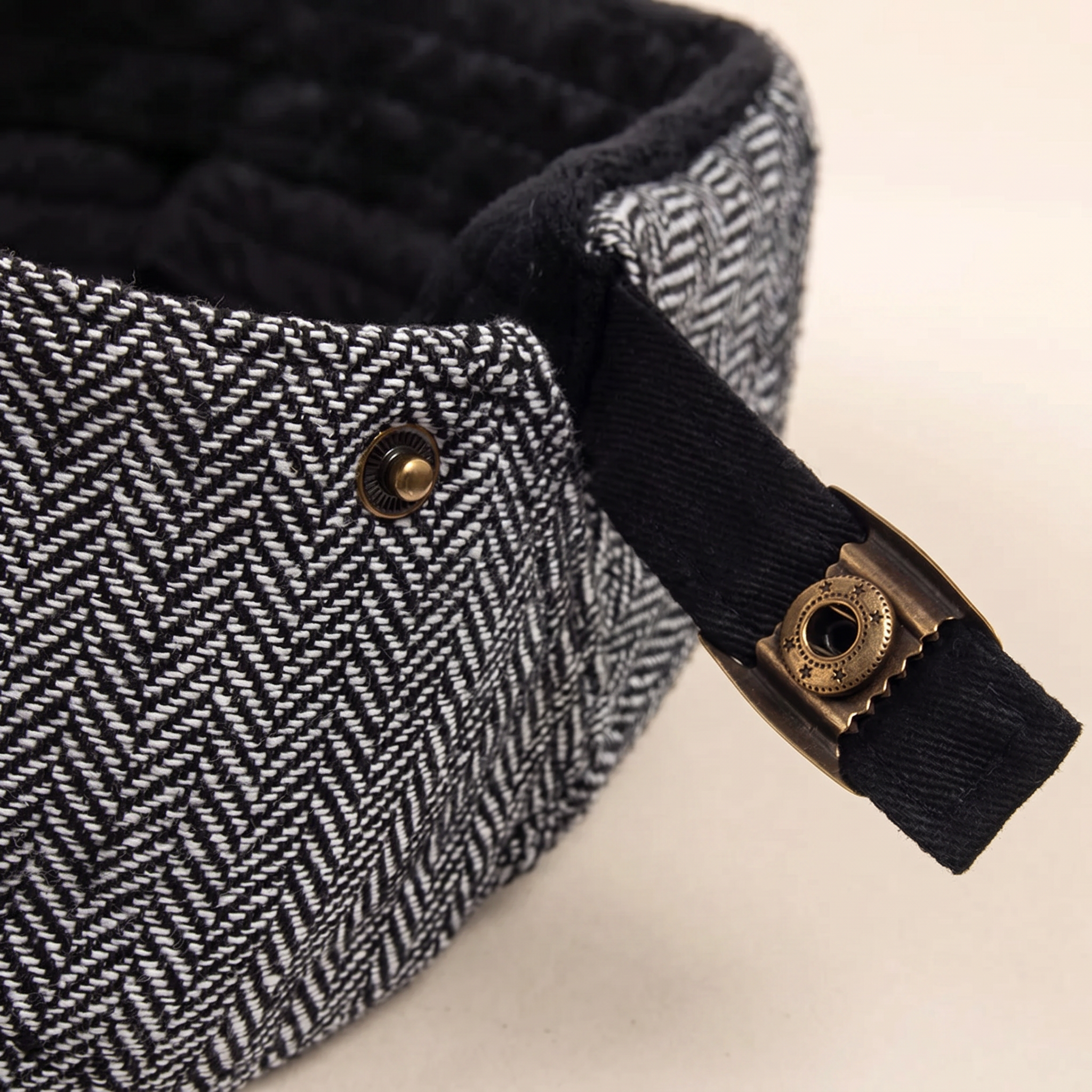 Herringbone Wool Driver Cap — GORTAHORK